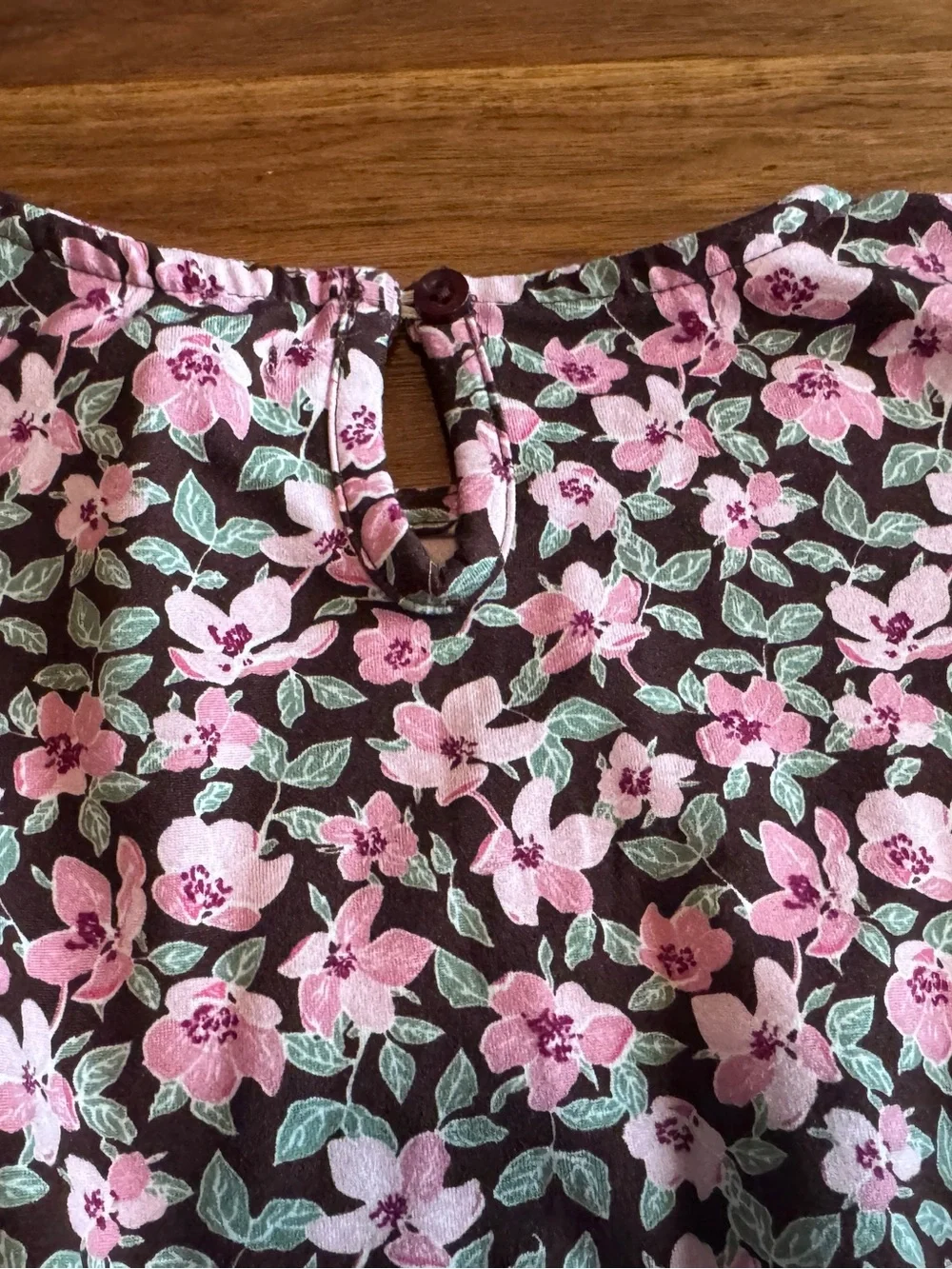 BCBG Girls Cute Floral Dress with Ruffle detail and Puffed Sleeves EUC Sz 6X